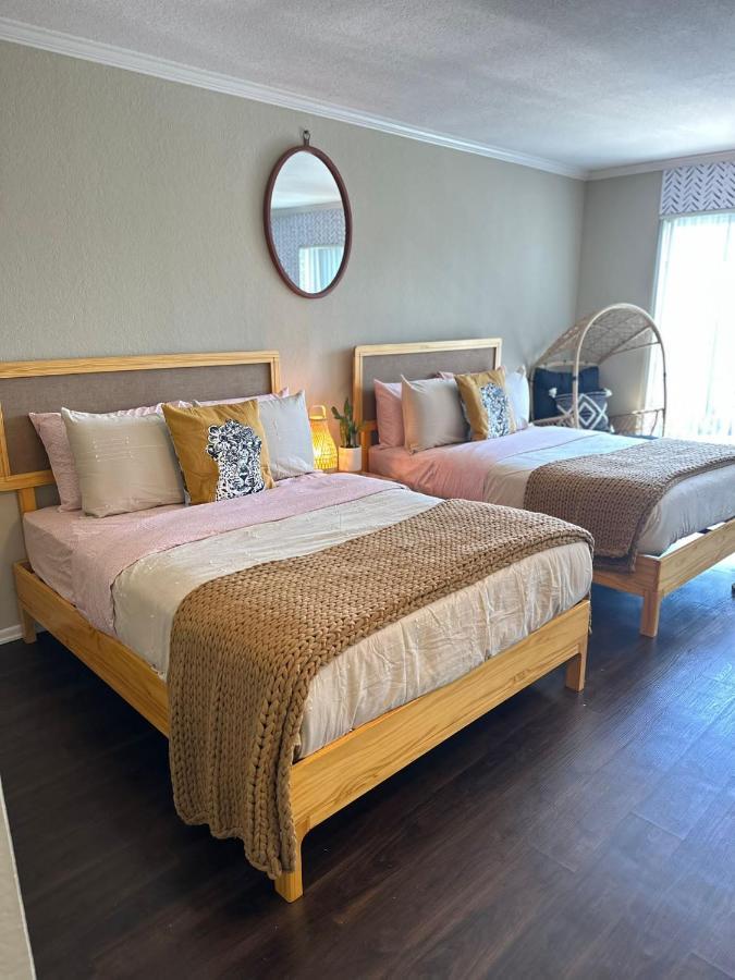 Gucci Mickey And Maxico Lofts Free Parking And Wifi Apartment ลอสแอนเจลิส ภายนอก รูปภาพ